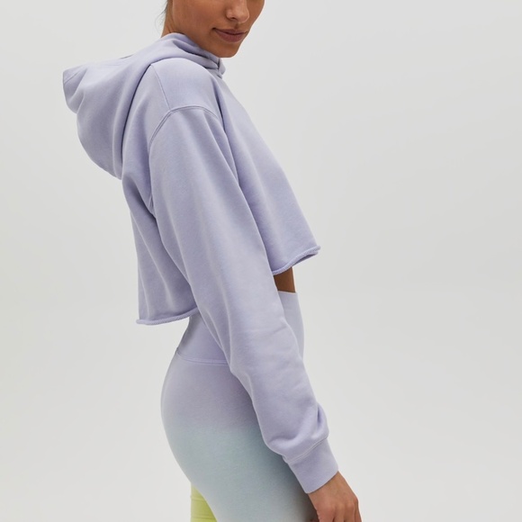 Aritzia TNA Cropped Hoodie - Picture 6 of 6